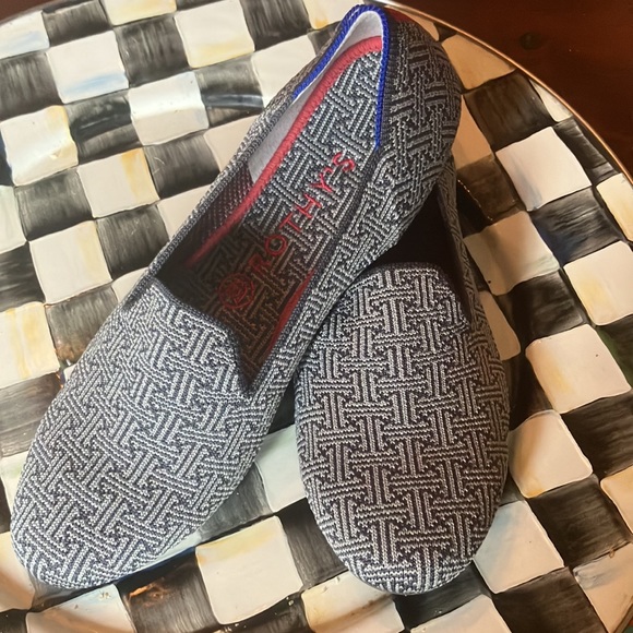 Rothy’s two tone grey and light grey pattern size 8-1/2 loafer. - Picture 5 of 5